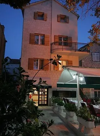 Hotel Trogirski Dvori 3*