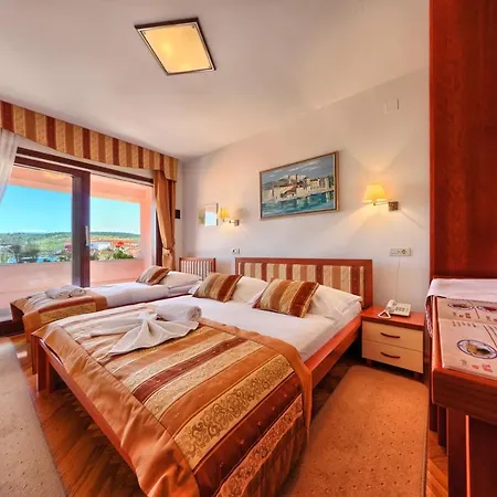 Trogirski Dvori Szálloda