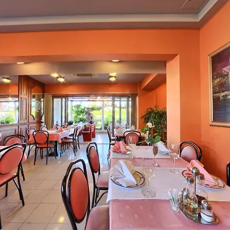 Trogirski Dvori Trogir