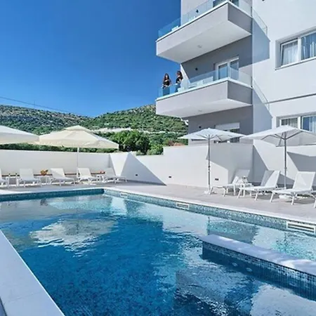 Trogirski Dvori Szálloda