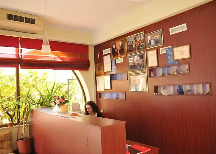 特洛吉尔多瑞酒店