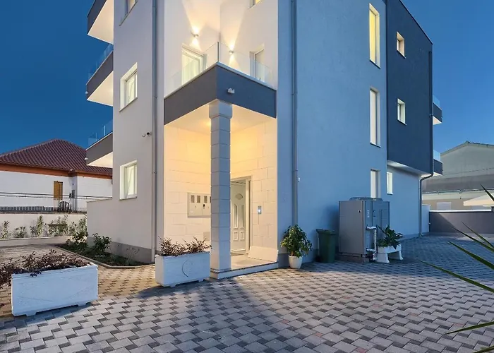 Trogirski Dvori Ξενοδοχείο 3*