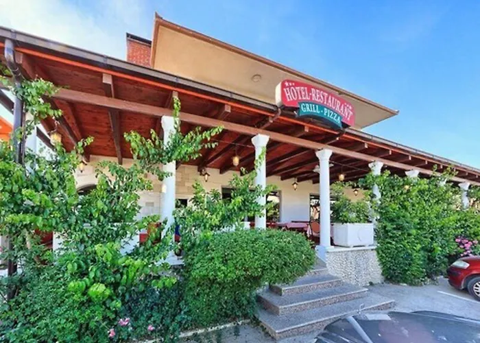 酒店 特洛吉尔多瑞酒店 3*