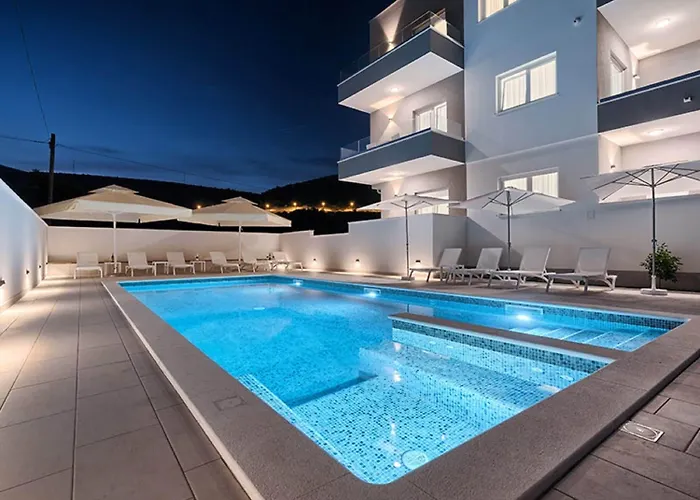 Trogirski Dvori Ξενοδοχείο Τρογκίρ