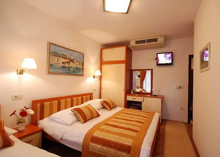 Trogirski Dvori Ξενοδοχείο 3*