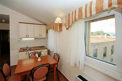 特洛吉尔多瑞酒店