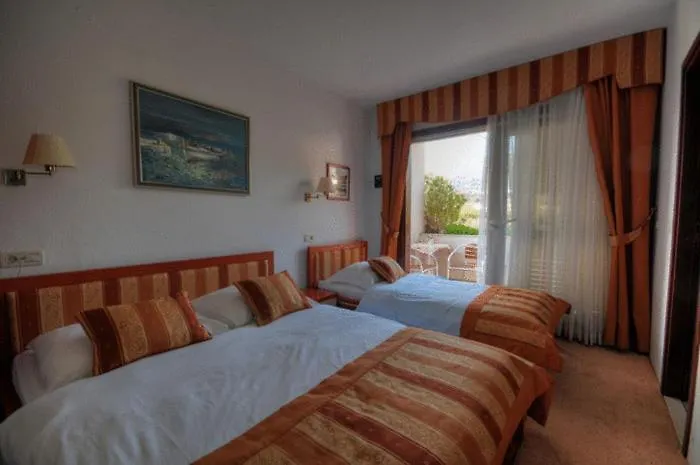 特洛吉尔多瑞酒店 酒店